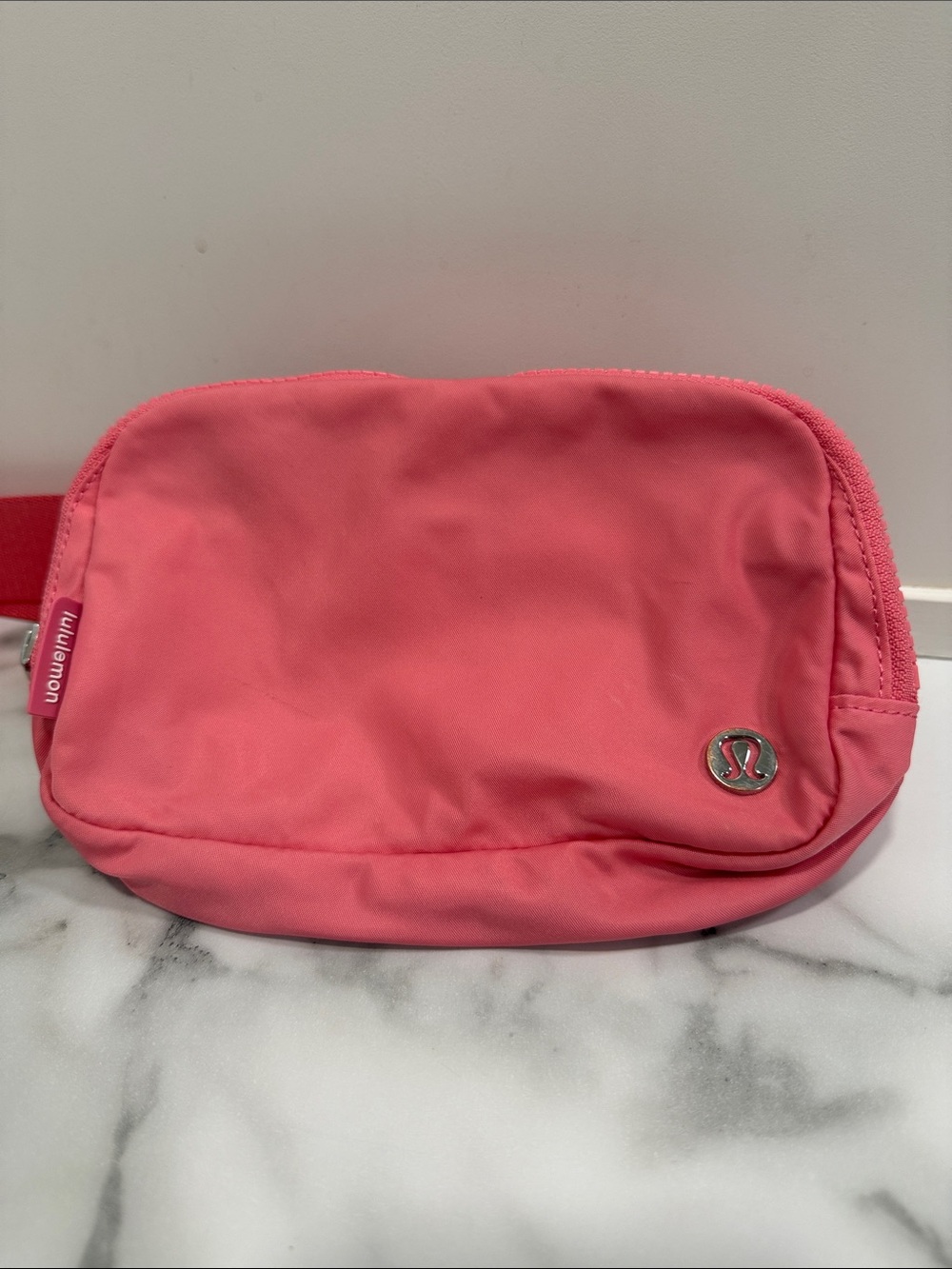Lululemon Everywhere Belt Bag 1L pink